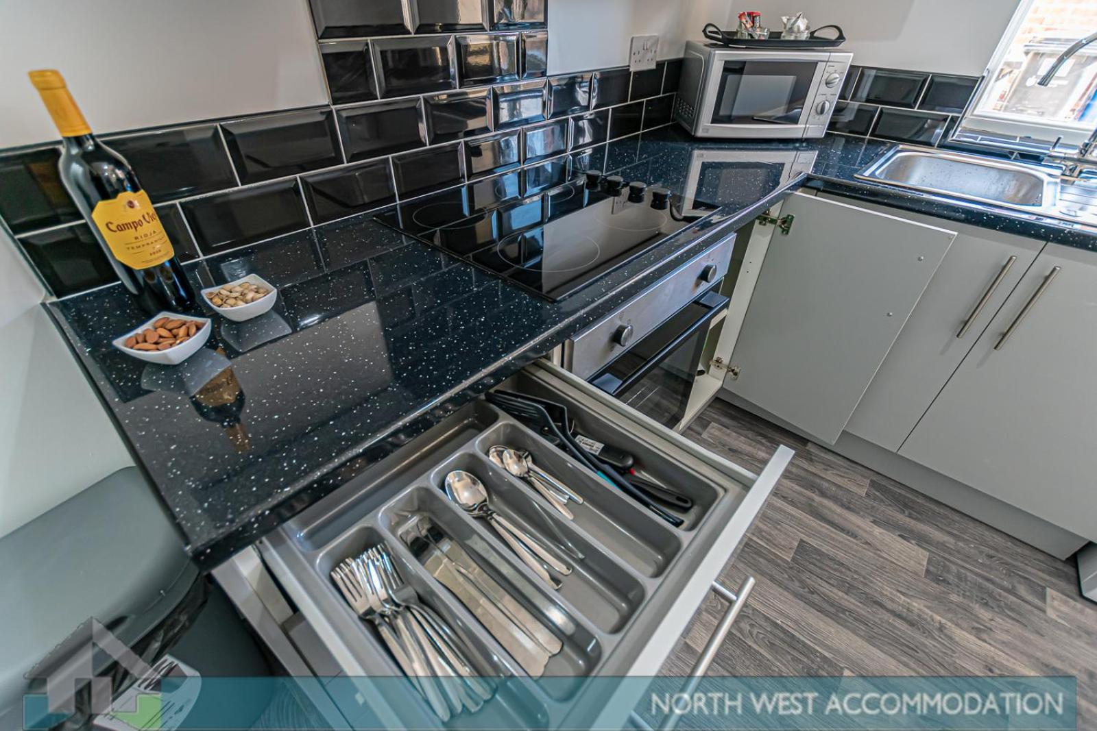 Wellfield Serviced Accommodation วอร์ริงตัน ภายนอก รูปภาพ